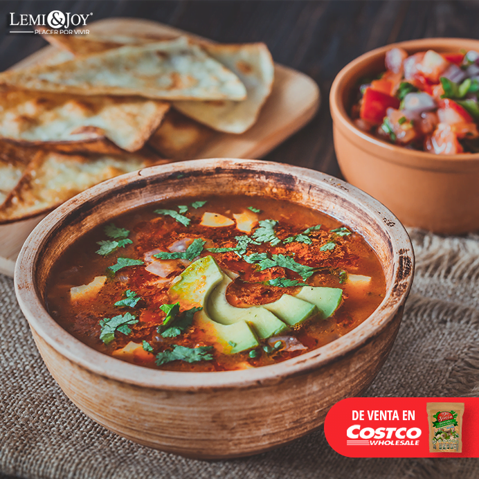 Sopa de tortilla con frijoles